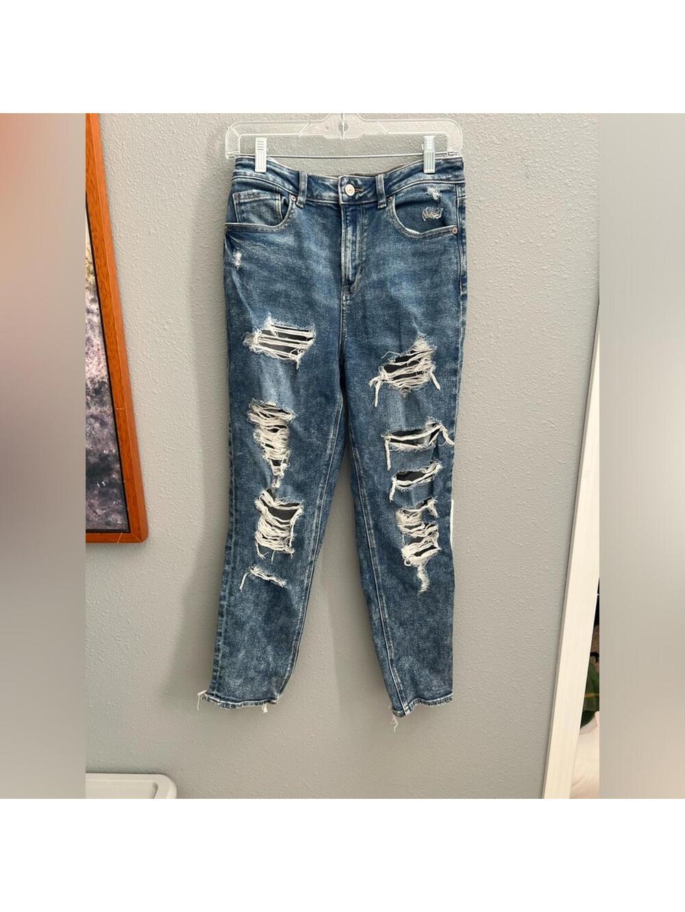 American Eagle Stretch Mom Jean with Holes